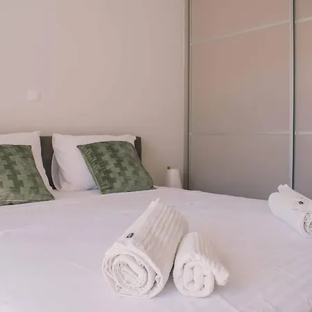 Theasis Luxury