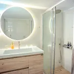 Theasis Luxury نافبليو