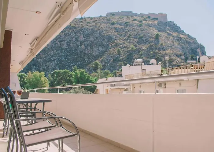 Theasis Luxury Apartman *