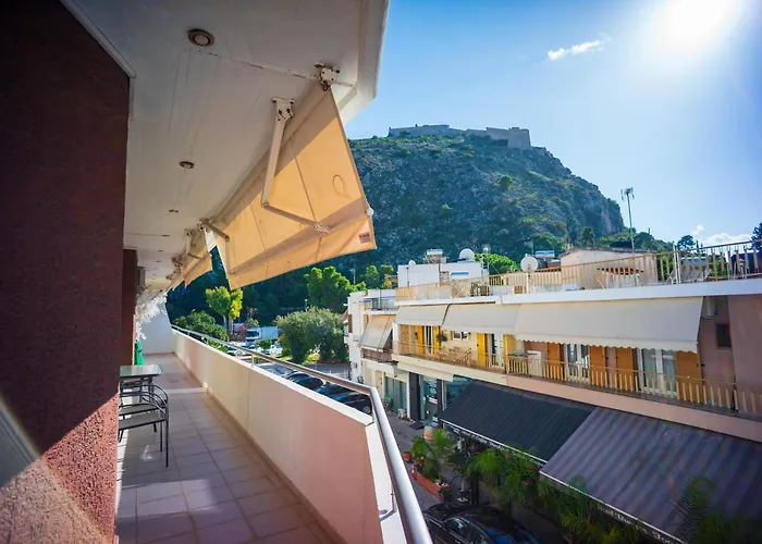 Theasis Luxury Apartman *